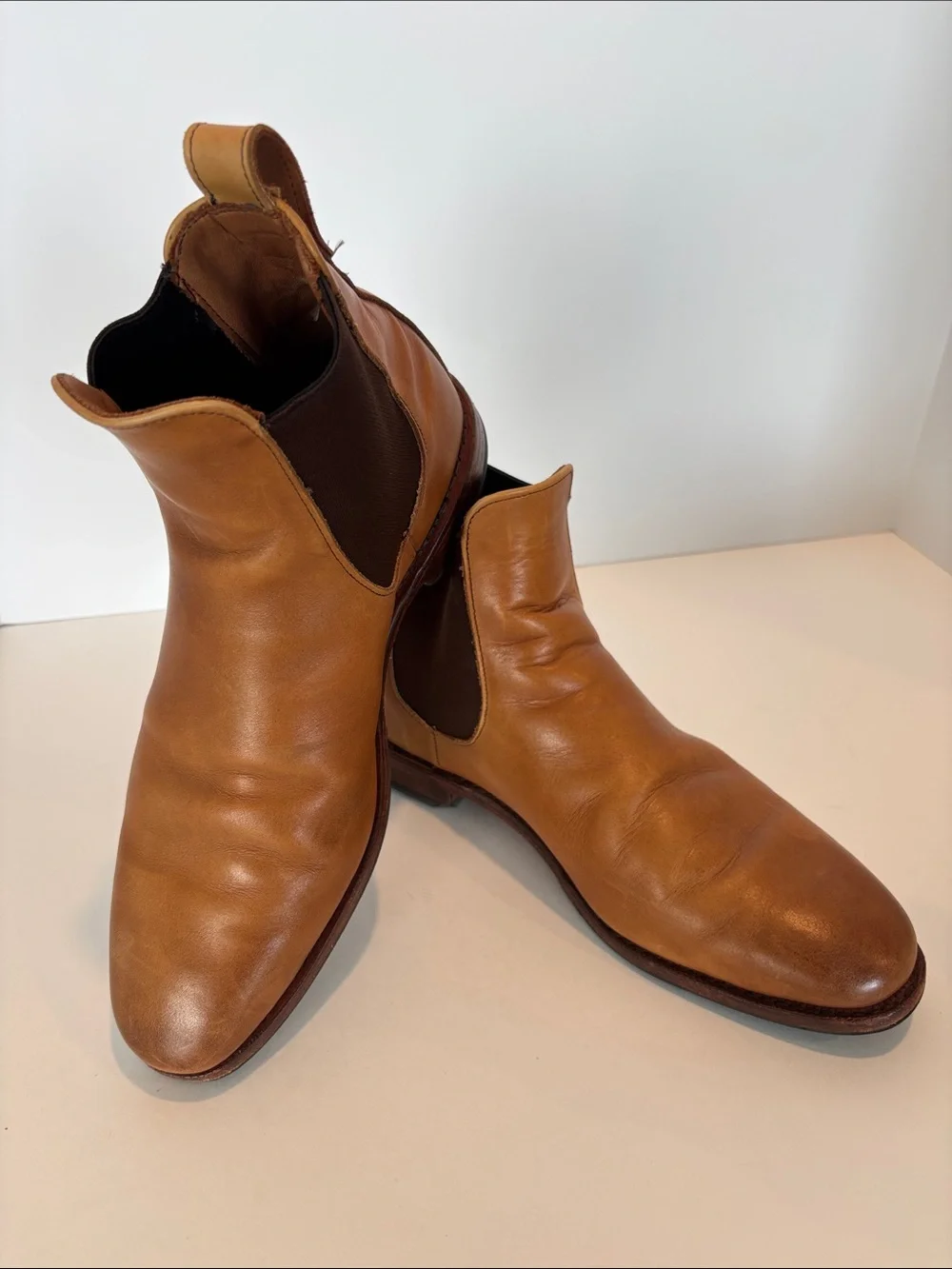 Men's Allen Edmonds Liverpool Chelsea Style Boots in Tan Leather Size 8.5E